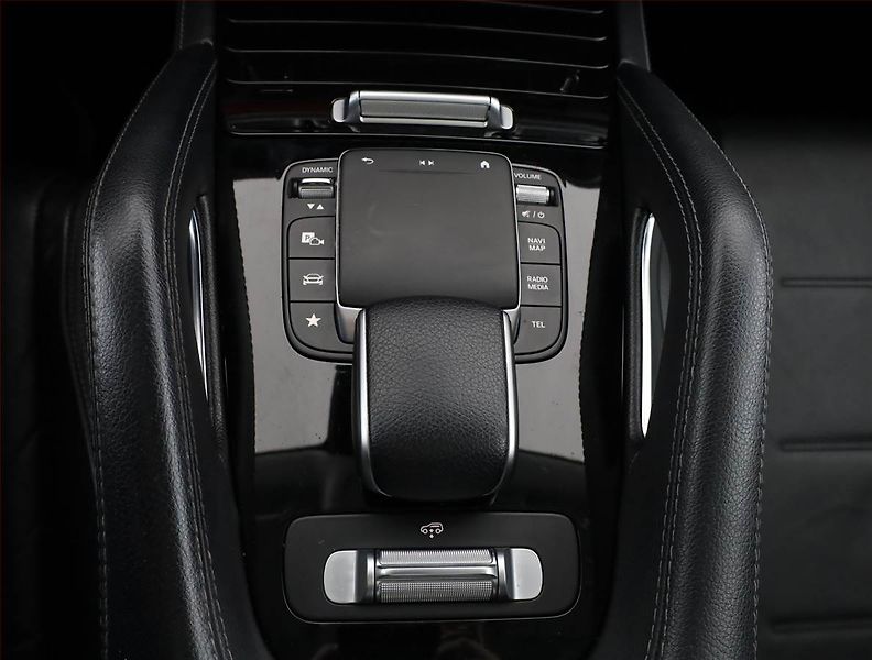 Mercedes-Benz GLE (2021) 400 d - fotka 11 z 20