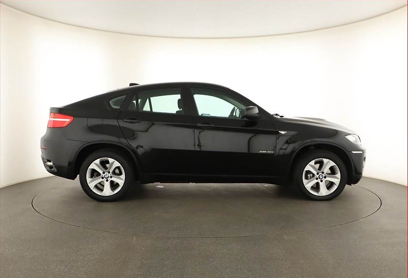 BMW X6 (2010) xDrive40d, 4X4, Automat - fotka 6 z 15