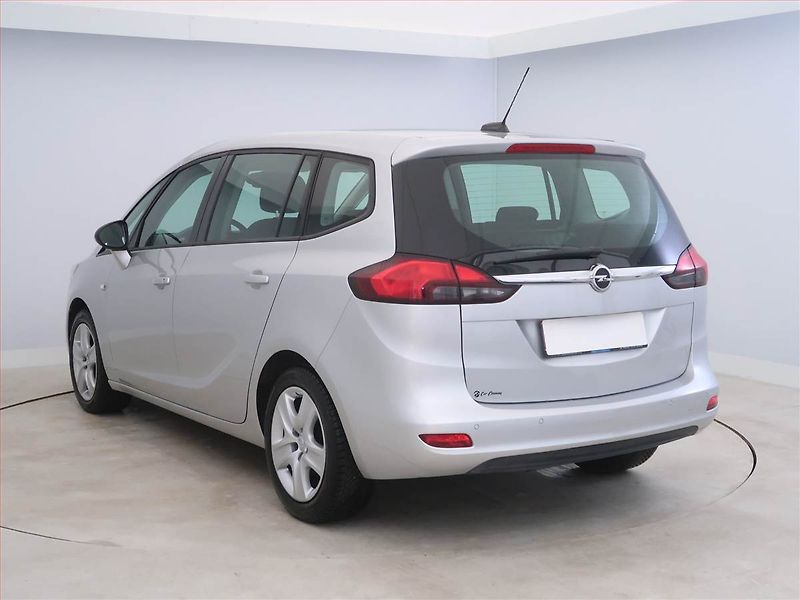 Opel Zafira (2017) 1.6 CDTI, Serv.kniha, Tempomat - fotka 4 z 13