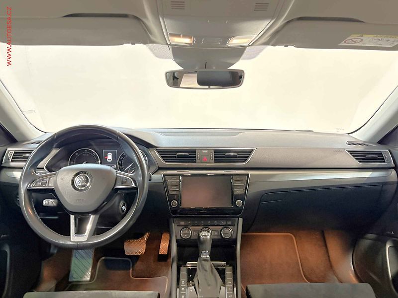 Škoda Superb (2015) 2.0 TDi 4x4, DSG, STK8/28 - fotka 8 z 17