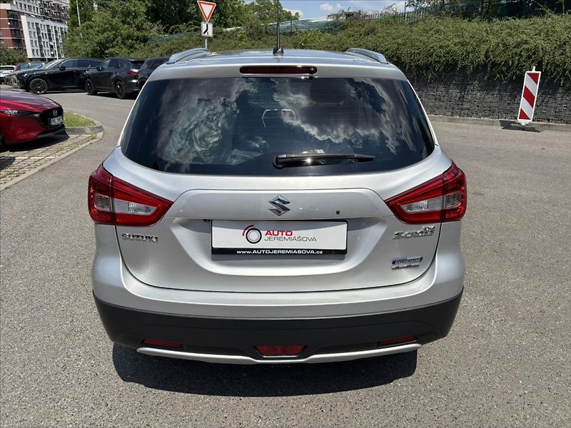 Suzuki SX4 S-Cross 1,4 HEV 4x4 Premium ADAPTIV - fotka 3 z 40
