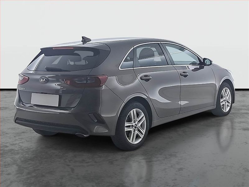 Kia Ceed (2020) Exclusive 1.4 T-GDI - fotka 5 z 20