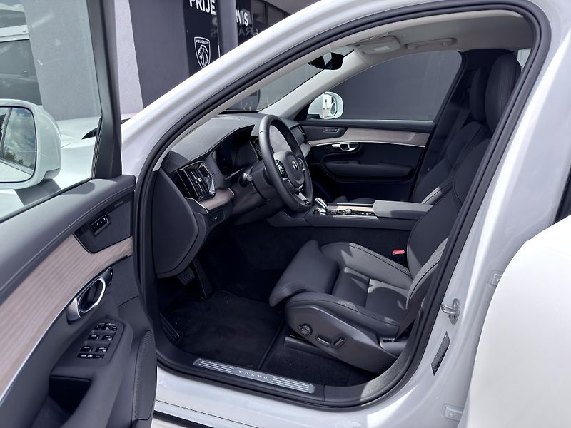 Volvo XC90 B5 AWD PLUS BRIGHT // 7M +kola - fotka 11 z 52