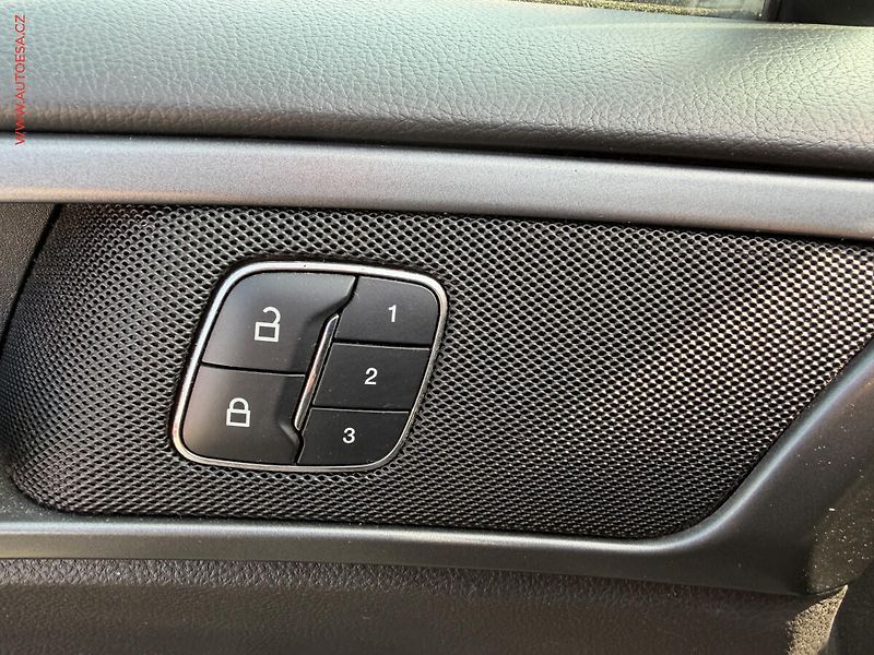 Ford Mondeo (2017) 2.0TDCI 4x4, ČR, DSG, navi - fotka 21 z 22