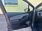 Toyota Yaris 1.5 Hybrid/Kamera/1MAJ/74kW - náhled 13