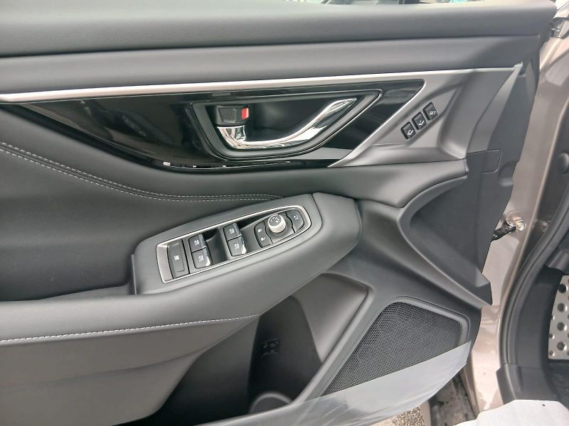 Subaru Outback (2025) 2.5i-S TOURING  *NOVINKA* - fotka 10 z 10