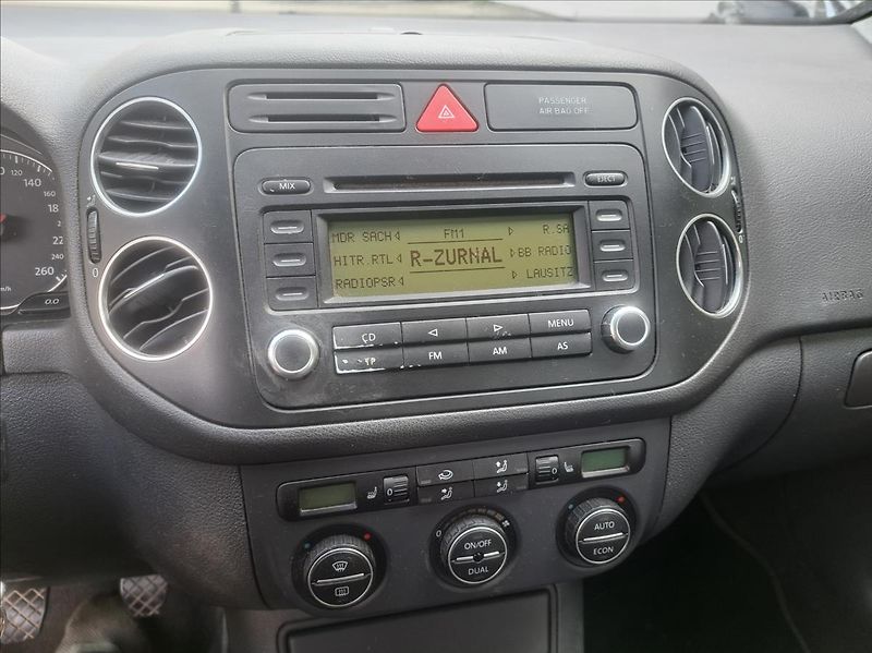 Volkswagen Golf Plus 1,6 FSI - fotka 18 z 36