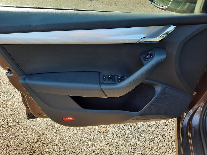 Škoda Octavia (2014) 2,0 TDI  DSG  ELEGANCE  - fotka 21 z 26