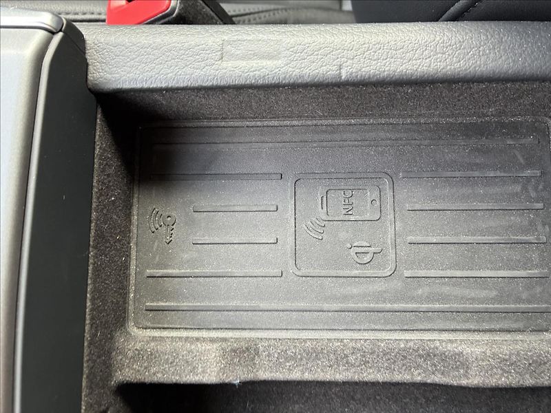 Audi A6 2,0 TDI WEBASTO,TAŽNÉ,KŮŽE - fotka 16 z 28