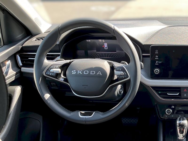 Škoda Scala (2025) Top Selection 1.0 TSI DSG - fotka 27 z 32