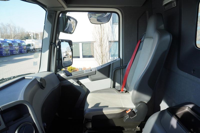 Renault (2017) C380 / 6x4 / HDS Palfinger PK - fotka 14 z 24