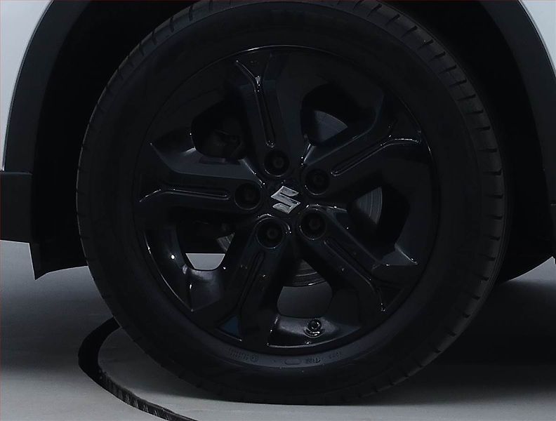 Suzuki Vitara (2018) 1.4 BoosterJet, Serv.kniha - fotka 15 z 17
