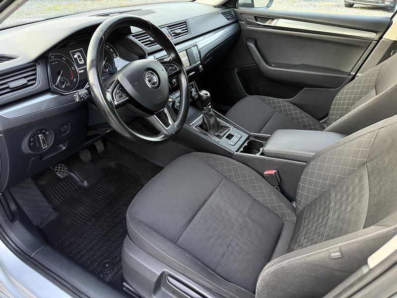Škoda Superb 1.6TDi Ambition 88kW ČR - fotka 9 z 19