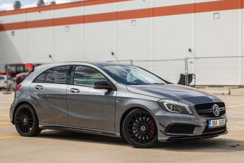 Mercedes-Benz Třídy A 4MATIC 2013 - fotka 3 z 41