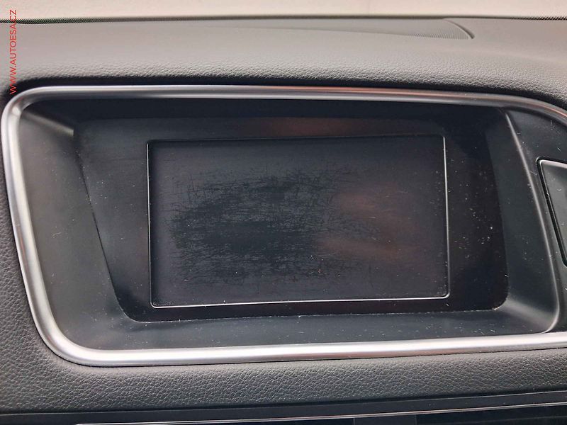 Audi Q5 (2014) 2.0TDI Quattro, S-line - fotka 14 z 16