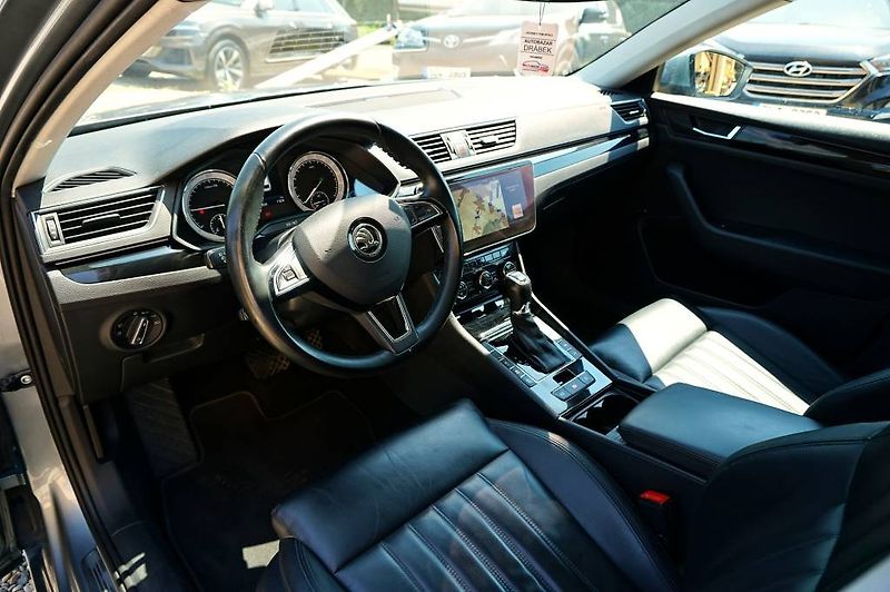 Škoda Superb (2017) L&K 2,0 TDI 140 kW - fotka 37 z 62