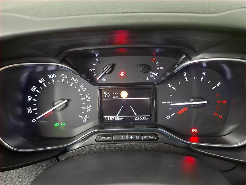 Citroën Berlingo (2020) Feel 1.5 BlueHDi, 5Míst, ČR - fotka 11 z 14