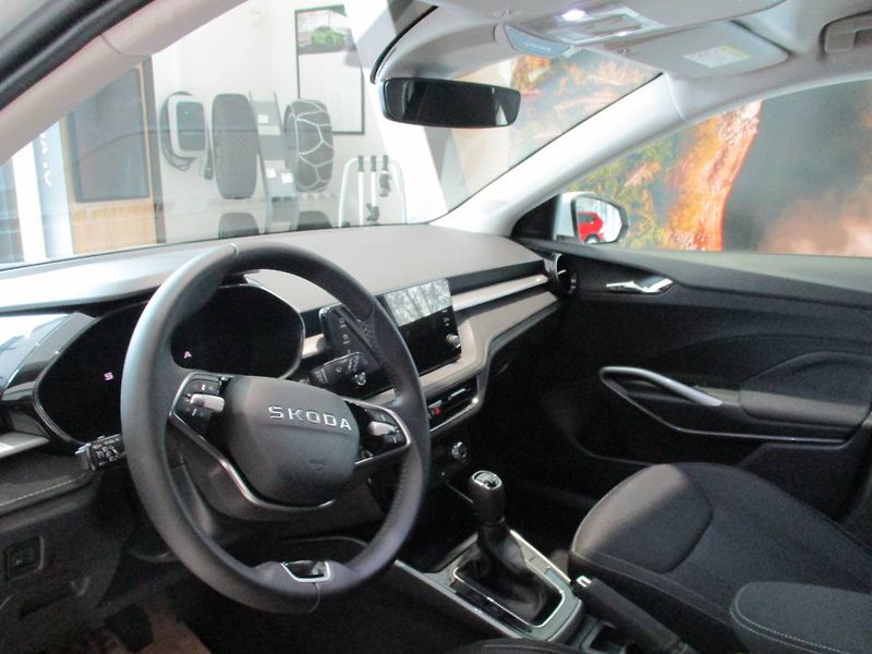 Škoda Fabia Top Selection 1,0 TSI/85kW MT6 - fotka 8 z 12