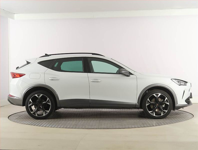 Cupra Formentor (2022) 1.5 TSI - fotka 6 z 28