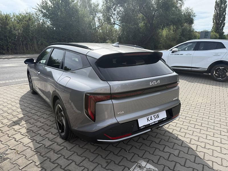 Kia K4 Sportswagon (2026) EXCLUSIVE 1.6 T-GDI 7DCT ALU17 - fotka 5 z 15