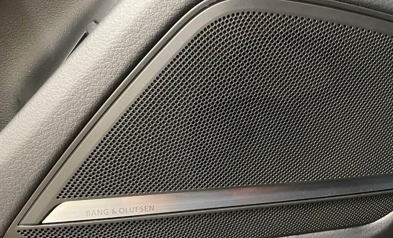 Audi A6 45TFSI quattro B&O HuD Matrix - fotka 7 z 12