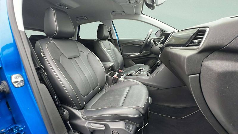 Opel Grandland Ultimate 4x4 PHEV 1.6L Turbo 8 - fotka 21 z 31