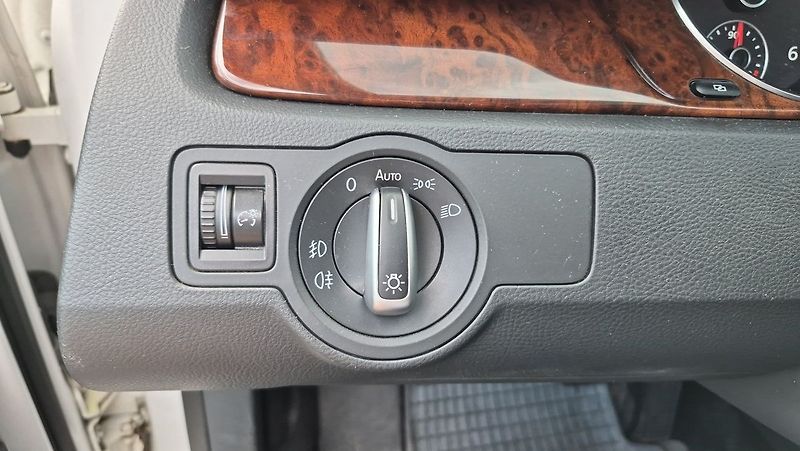 Volkswagen CC 2.0 125 kW DSG - fotka 20 z 24
