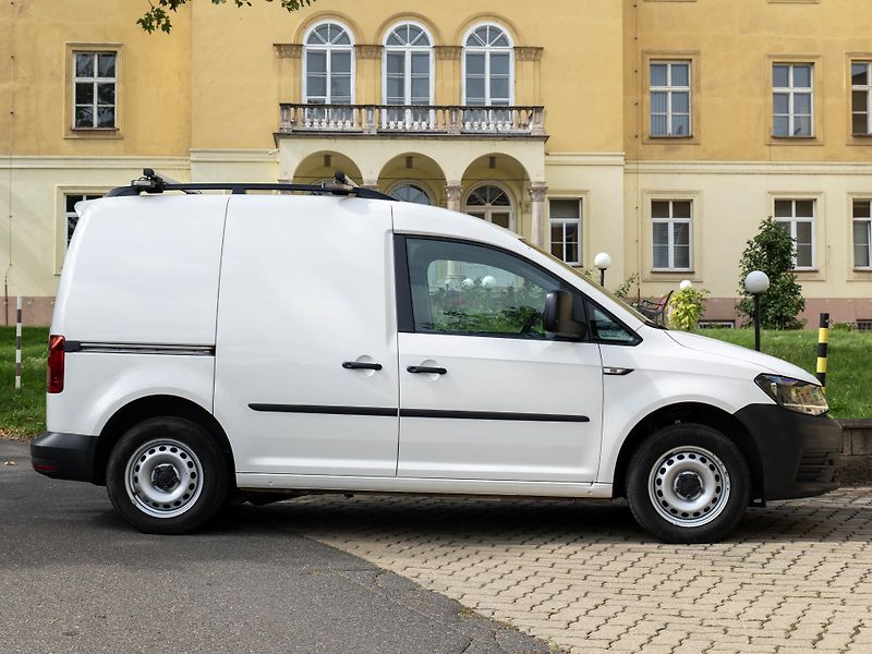 Volkswagen Caddy 1.4 TSi DSG Kam CarPlay Tažné - fotka 5 z 33
