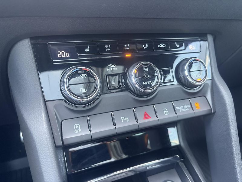 Škoda Karoq 2.0TDi DSG 110kW 4x4 Sportline - fotka 9 z 23