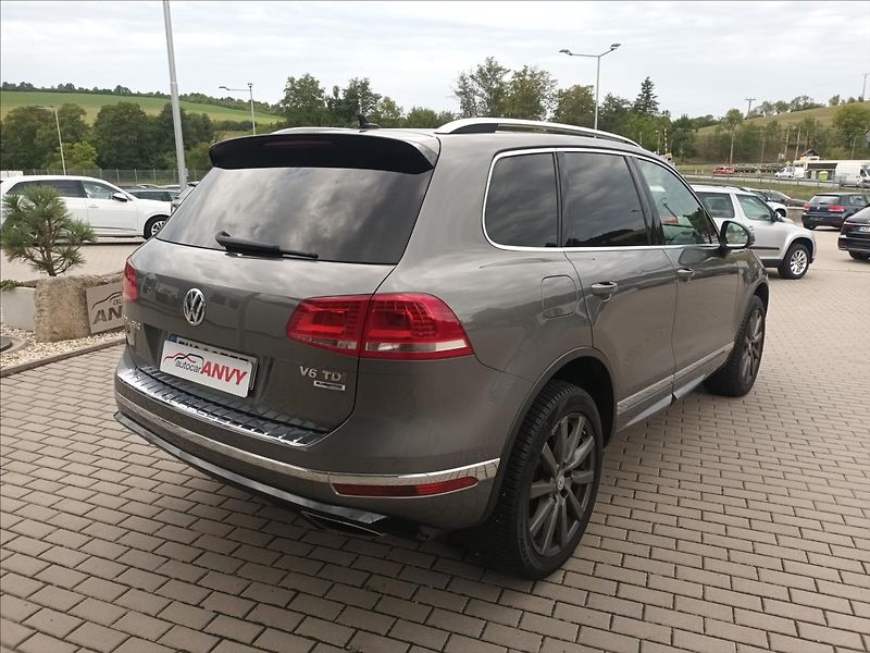 Volkswagen Touareg 3,0 TDI 193Kw,R-Line,ČR,TAŽNÉ, - fotka 5 z 50