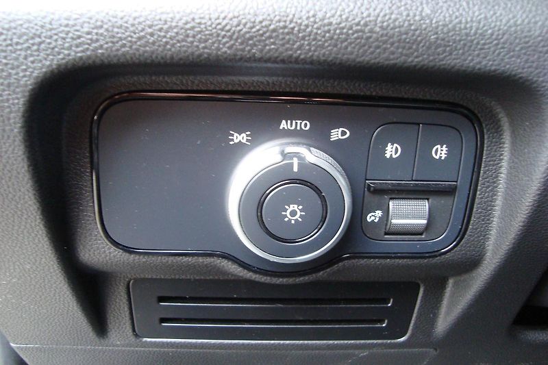 Mercedes-Benz Citan (2022) 110CDi, ČR, 1.Majitel, 3/2022 - fotka 30 z 63