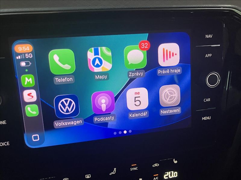 Volkswagen Passat 2,0 TAŽNÉ, KEYLESS, EL.KUFR - fotka 20 z 36