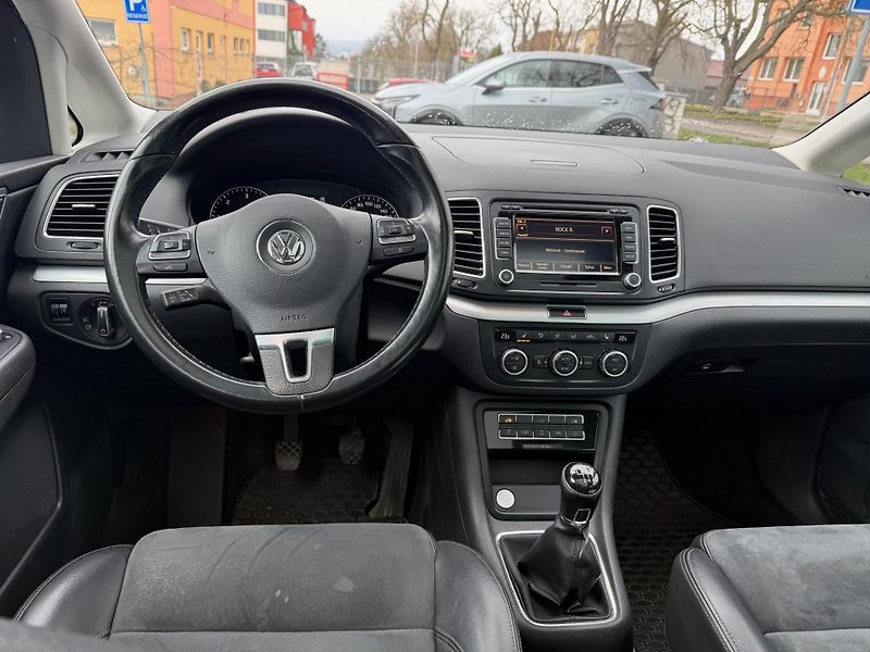 Volkswagen Sharan 2.0 TDi 130kw - fotka 6 z 12