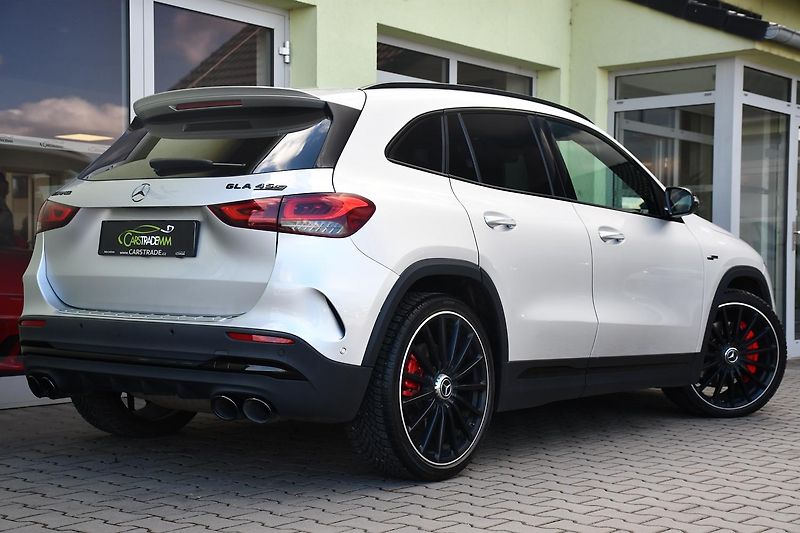 Mercedes-Benz GLA 45S AMG 4MATIC+PANO - fotka 4 z 53