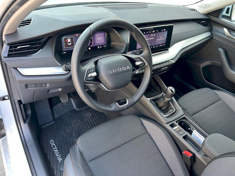 Škoda Octavia (2025) Selection 1.5 TSI 85 kW - fotka 14 z 31