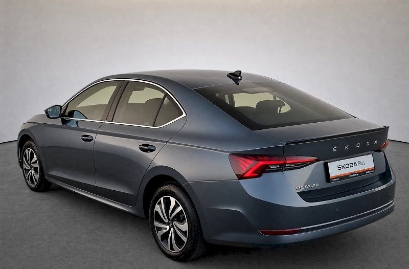 Škoda Octavia (2020) Style Plus 1,5 Tsi 110 Kw - fotka 33 z 37