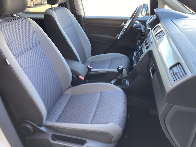 Volkswagen Caddy (2019) MAXI 2,0TDi HIGHLINE rozvody - fotka 16 z 20