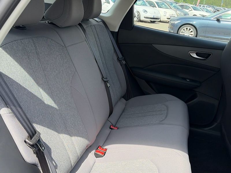 MG MGS5 EV (2026) S5 EV Emotion 49kWh - fotka 7 z 21
