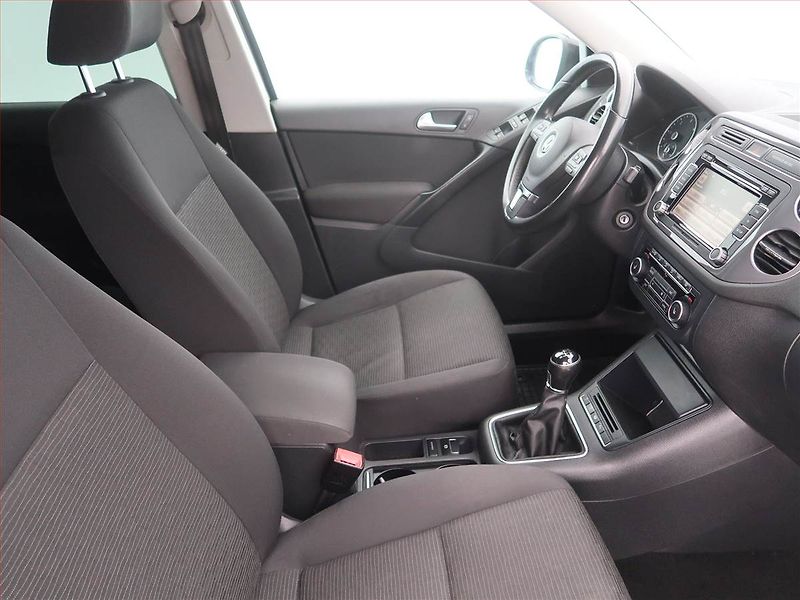 Volkswagen Tiguan (2014) 2.0 TDI, Serv.kniha, Tempomat - fotka 9 z 17