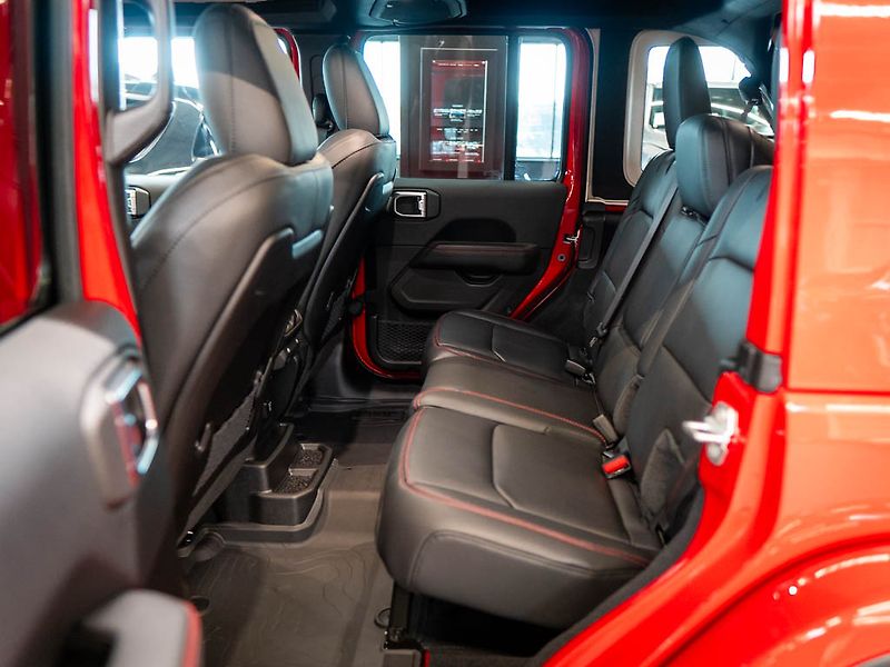 Jeep Wrangler (2026) 3.6 V6 Rubicon X, Naviják - fotka 32 z 37