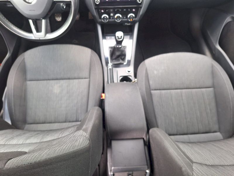 Škoda Octavia (2018) 1.6 TDI / 85 kW / 5MP / Style - fotka 17 z 30