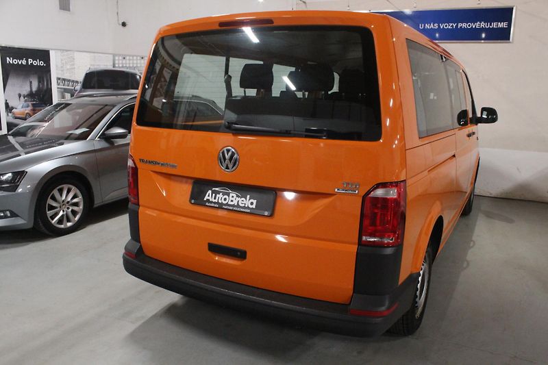 Volkswagen Transporter (2018) T6 2.0 Klima 9Míst - fotka 12 z 20