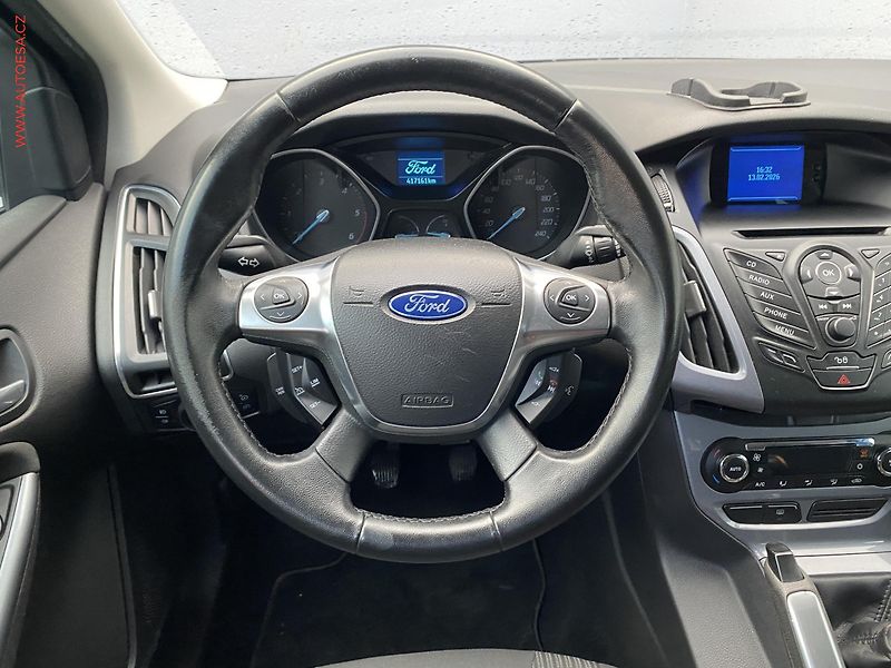 Ford Focus (2012) 1.6TDCi, ČR, AC, tempo - fotka 11 z 16