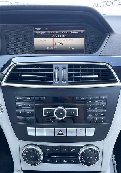 Mercedes-Benz Třídy C 2,2 CDi.120kw.STK 4/28.Tažné - fotka 13 z 19