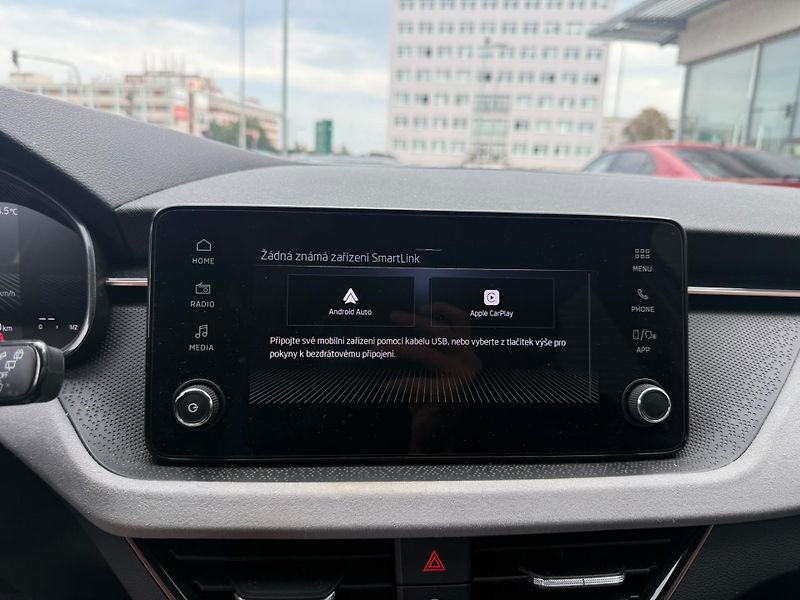 Škoda Scala Top Selection 1.5 TSI 110kw - fotka 14 z 24
