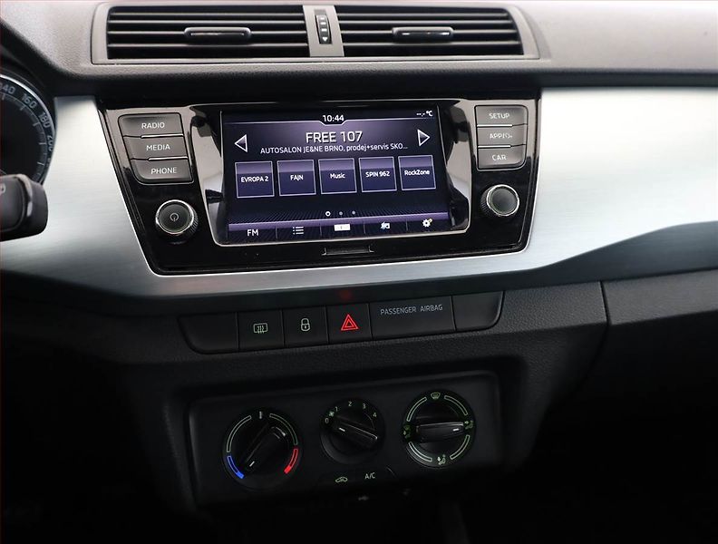 Škoda Fabia (2021) Ambition Plus 1.0 TSI - fotka 10 z 18