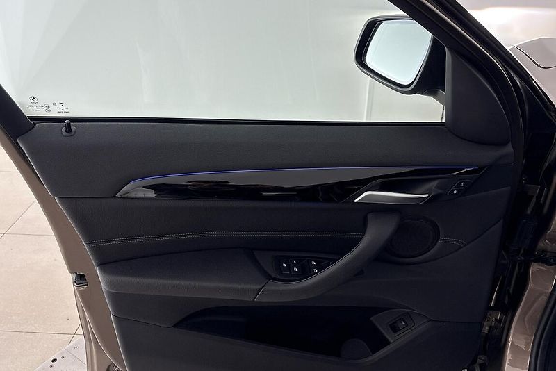 BMW X1 xDrive18d - fotka 15 z 24