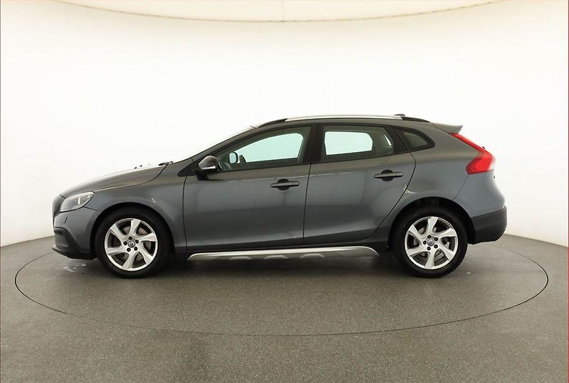 Volvo V40 (2013) 2.0 D3, Navi, Tempomat - fotka 3 z 17