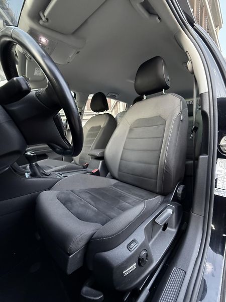 Volkswagen Golf Variant (2017) - fotka 9 z 13