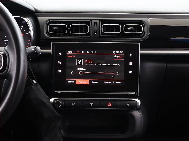 Citroën C3 (2018) 1.2 PureTech, ČR,1.maj - fotka 10 z 15